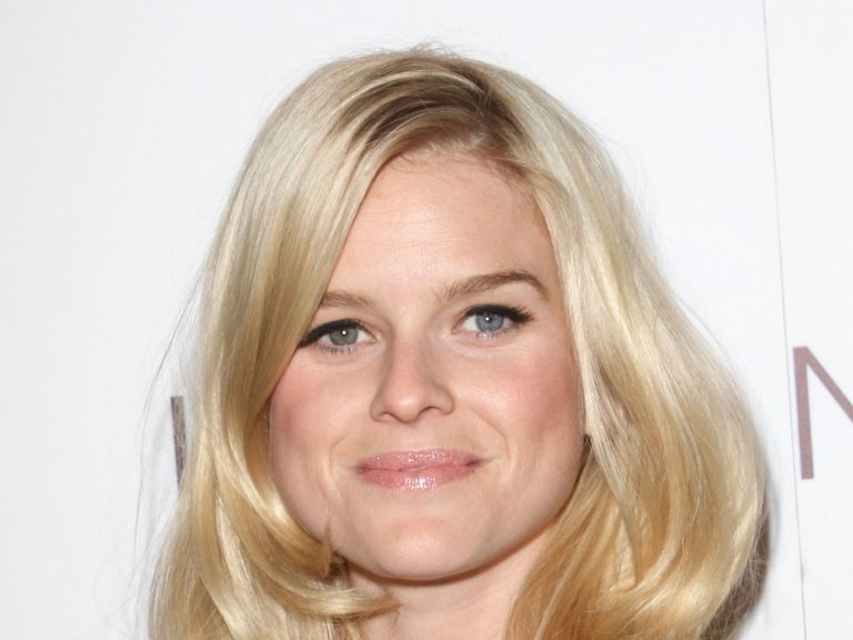 Alice Eve Net Worth