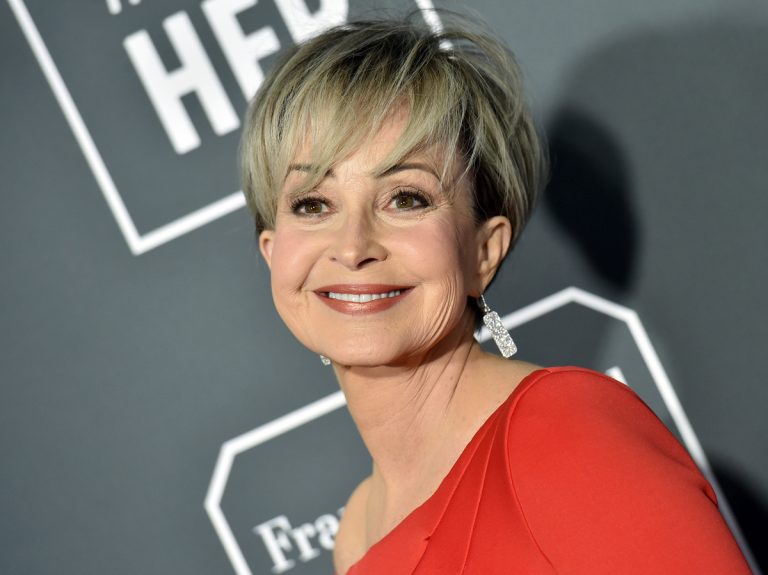 Annie Potts Net Worth